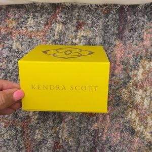 Kendra Scott Sophia earrings